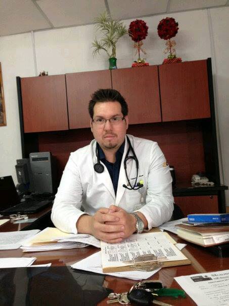 Dr.Luis Enrique Villanueva Martel